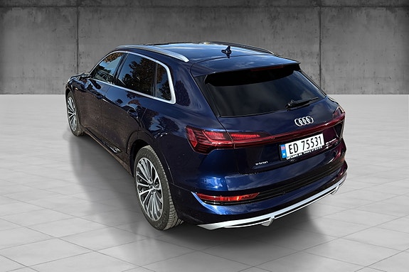 Audi e-tron 9 of 30