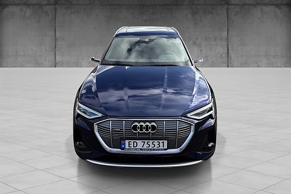 Audi e-tron 5 of 30