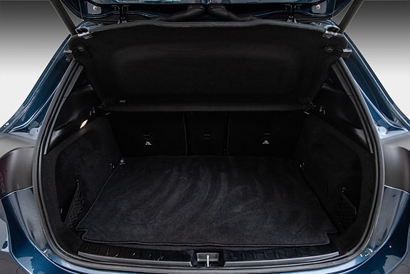 Mercedes-Benz EQA350 11 of 29
