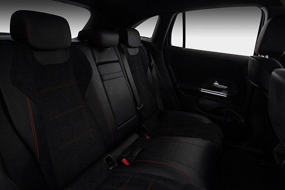 Mercedes-Benz EQA350 18 of 29
