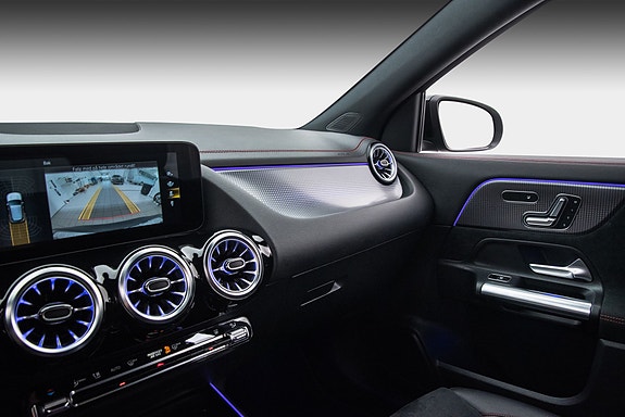 Mercedes-Benz EQA350 23 of 29