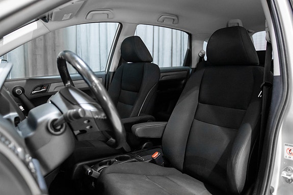 Honda CR-V 12 of 27