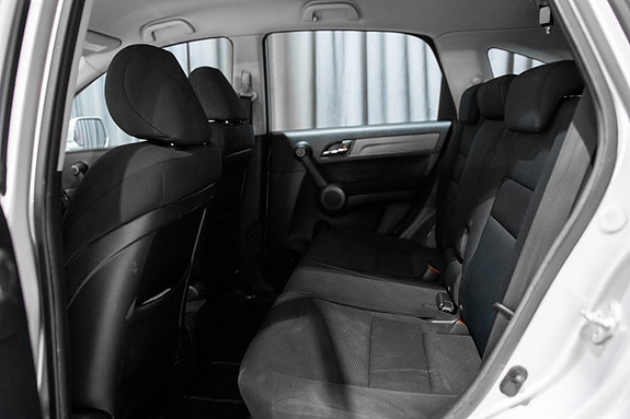 Honda CR-V 14 of 27