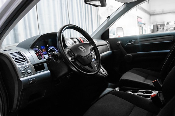 Honda CR-V 15 of 27
