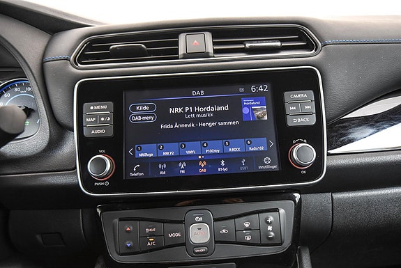Nissan Leaf 22 of 27