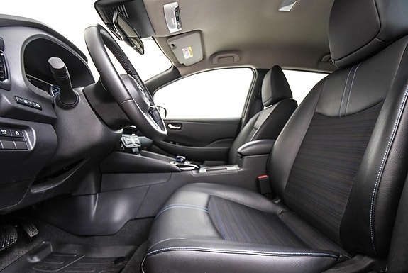 Nissan Leaf 12 of 27