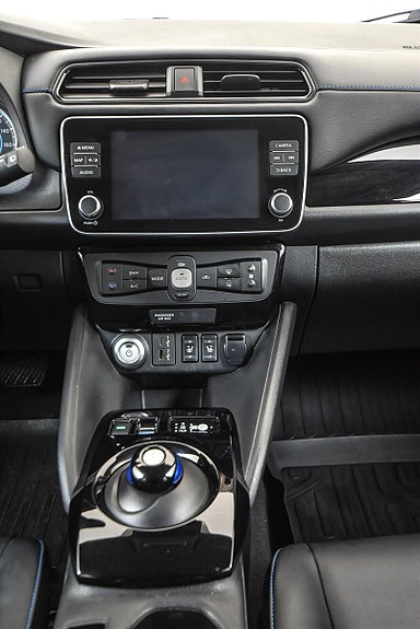 Nissan Leaf 21 of 28