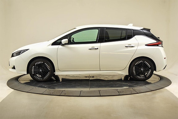 Nissan Leaf 7 of 28