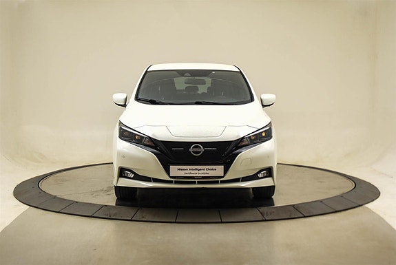 Nissan Leaf 6 of 28