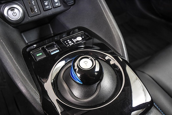 Nissan Leaf 12 of 28