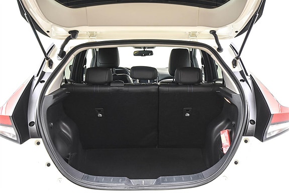 Nissan Leaf 25 of 28