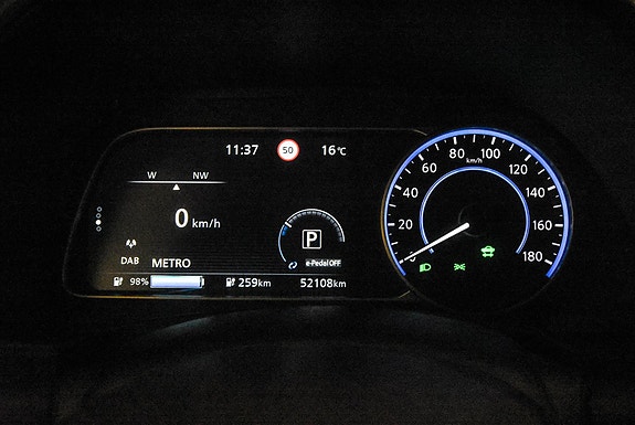 Nissan Leaf 18 of 28