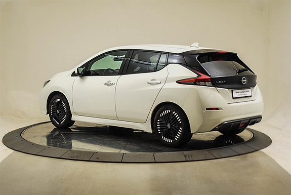 Nissan Leaf 9 of 28