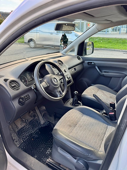 Volkswagen Caddy Maxi 5 of 6