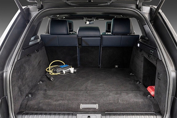 Land Rover Range Rover Sport 28 of 30