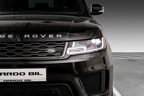 Land Rover Range Rover Sport 4 of 30