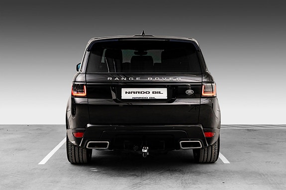 Land Rover Range Rover Sport 8 of 30