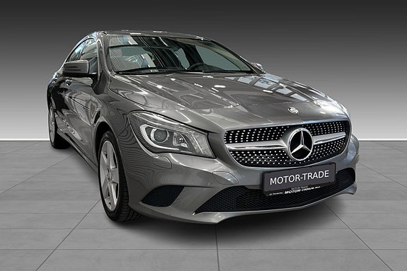 Mercedes-Benz CLA200 3 of 17