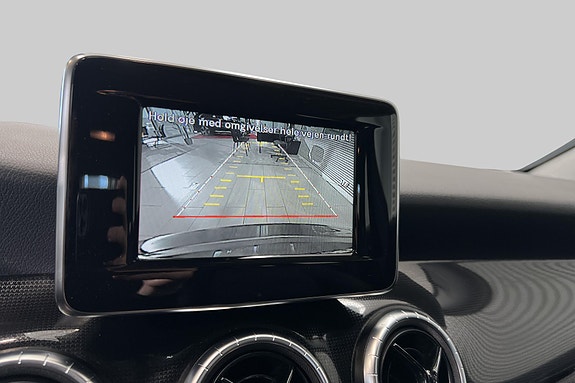 Mercedes-Benz CLA200 17 of 17