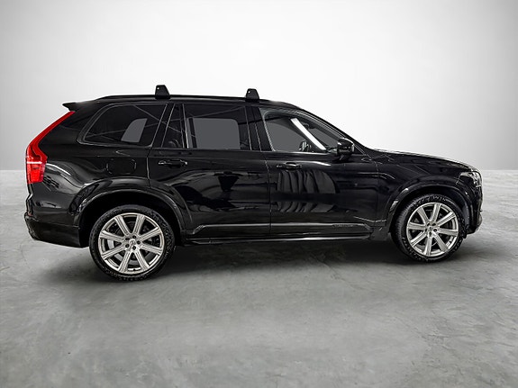 Volvo XC90 6 of 23