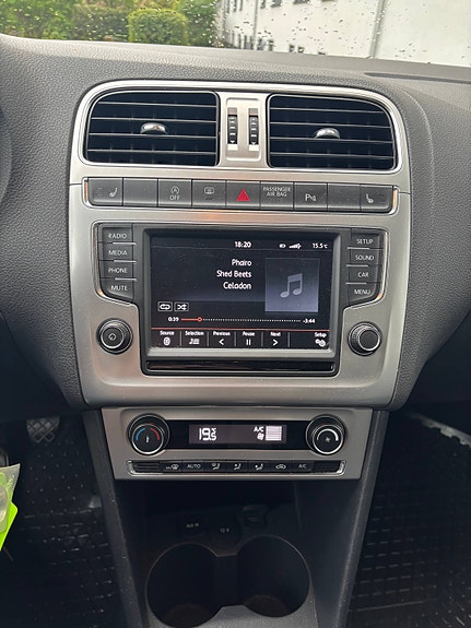 Volkswagen Polo 13 of 25
