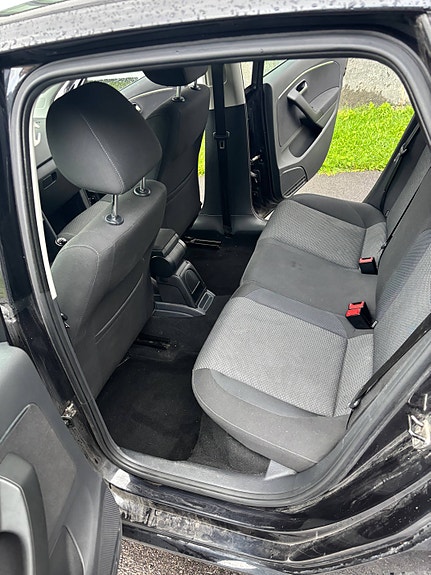 Volkswagen Polo 16 of 25