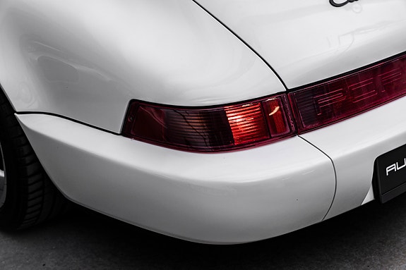 Porsche 911 15 of 30