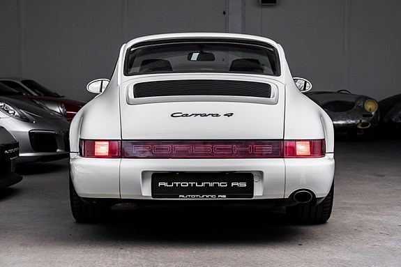 Porsche 911 13 of 30