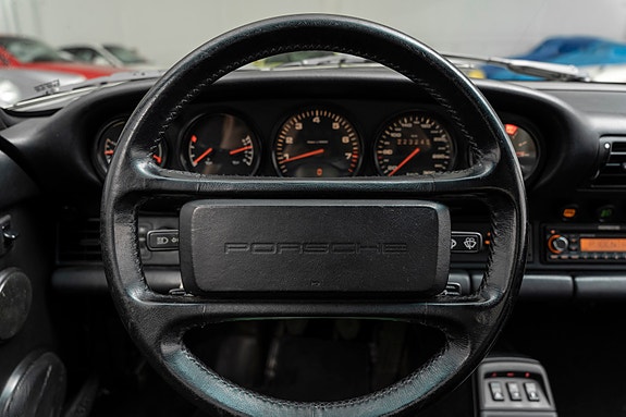 Porsche 911 28 of 30