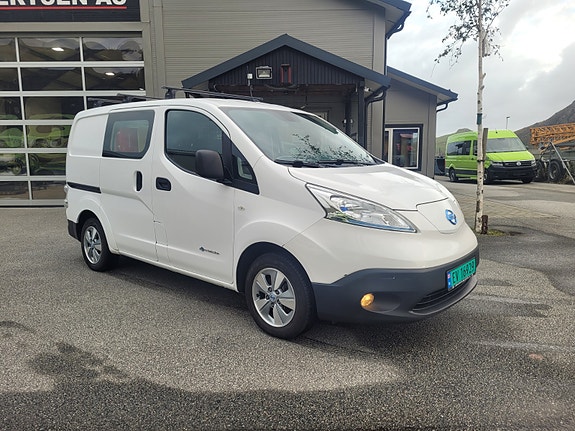 Nissan e-NV200 2 of 25