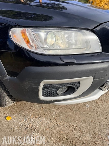 Volvo XC70 14 of 19
