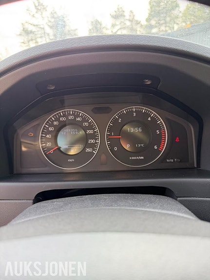 Volvo XC70 8 of 19