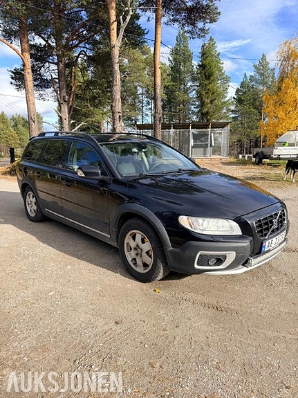 Volvo XC70 3 of 19