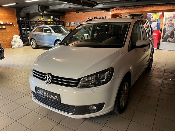 Volkswagen Touran 4 of 18