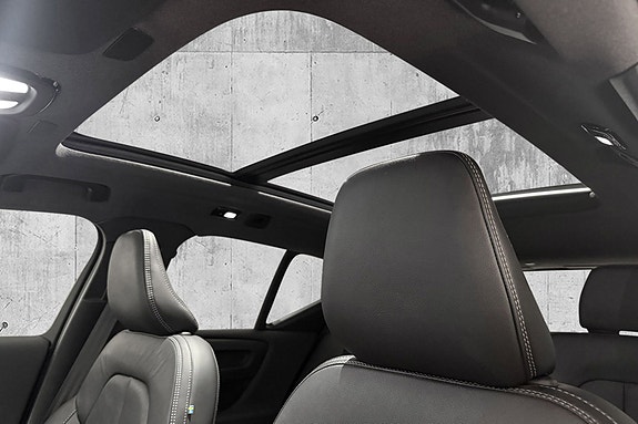 Volvo XC40 26 of 30