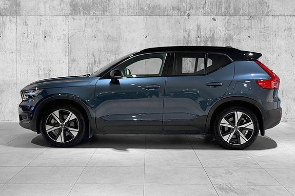 Volvo XC40 5 of 30