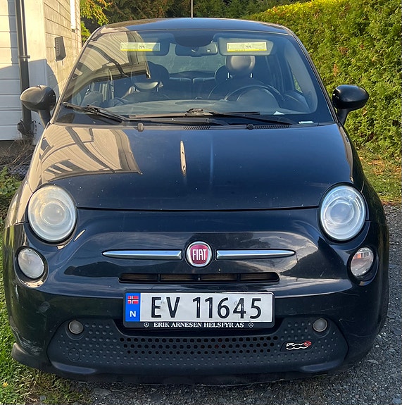 Fiat 500e 3 of 11