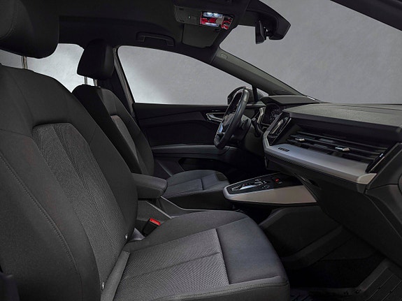Audi Q4 e-tron 13 of 25