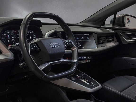 Audi Q4 e-tron 12 of 25