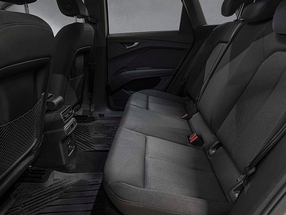 Audi Q4 e-tron 23 of 25