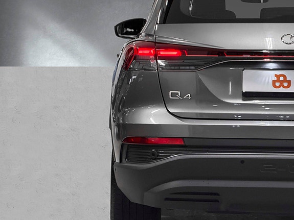 Audi Q4 e-tron 7 of 25