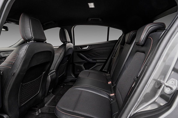 Ford Focus 21 of 24
