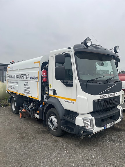 Volvo FL 250 VALÀIR BH6 Sweeper 3 of 12