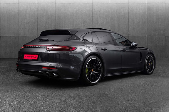 Porsche Panamera 4 8 of 30