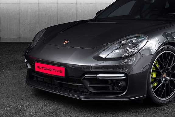 Porsche Panamera 4 2 of 30