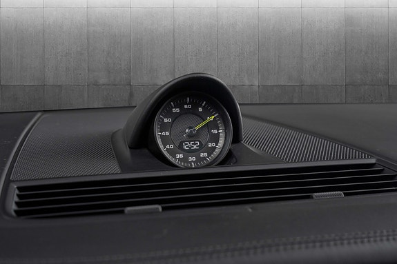 Porsche Panamera 4 16 of 30
