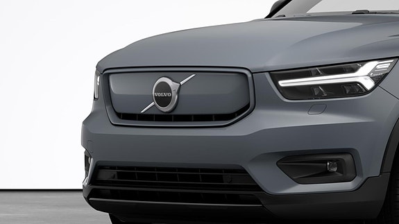 Volvo XC40 13 of 28