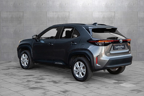 Toyota Yaris Cross 2 of 20