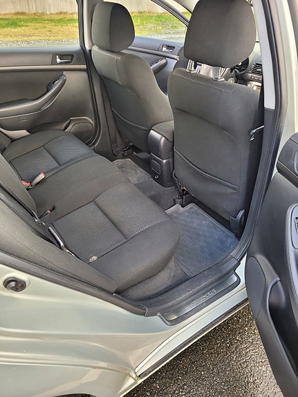 Toyota Avensis 4 of 22