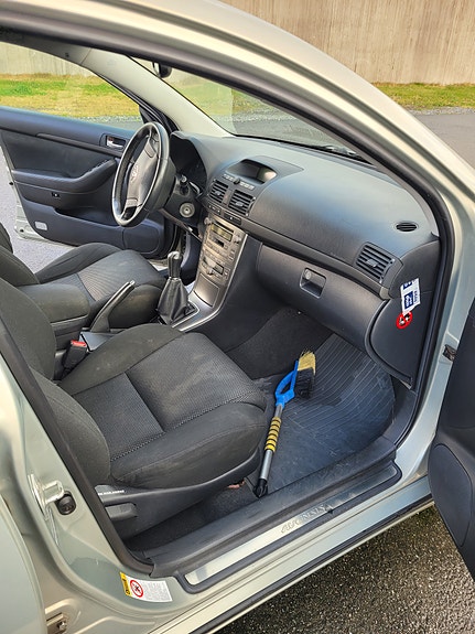 Toyota Avensis 5 of 22